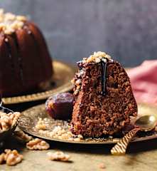 Gâteau aux dattes et aux noix (كعكة التمر الطرية بالجوز)