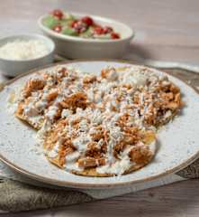 Tinga de pollo  y ensalada de calabacitas