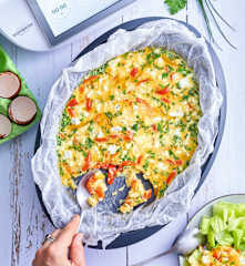 Omelette aux poivrons, à la feta et aux herbes
