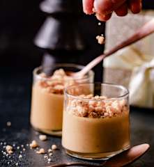 Verrine de potimarron et crumble aux noix et parmesan