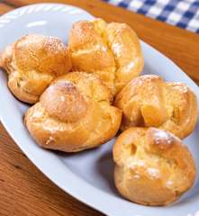 Vannbakkels med vaniljekrem