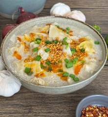 Pancit Molo (Filipino Style Pork & Shrimp Wonton Soup)