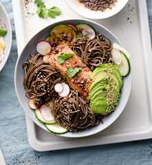 Soba Noodle and Salmon Bowl (TM5)