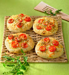 Mini pizzas aux herbes aromatiques