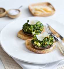 Baked spinach and feta mushrooms