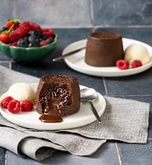 Steamed chocolate lava cakes