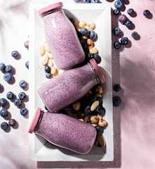 Smoothie de arándanos con frutos secos