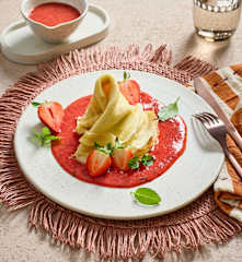 Crêpe-Vulkan mit Aperol-Lava