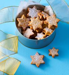 Gefüllte Walnussplätzchen