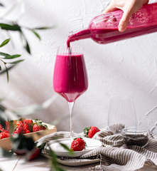 Smoothie de fresa, remolacha y chía