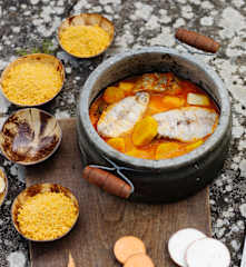 Muzongué com musseque - Guisado de peixe com farinha de mandioca