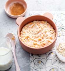 Babyfreundlicher Karottenkuchen-Zimt-Brei