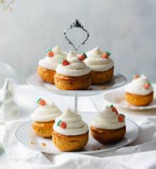 Wielkanocne muffinki marchewkowe z kremem cytrynowym