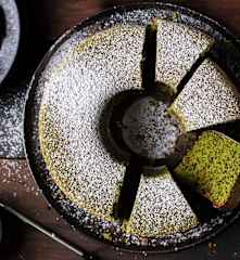 Ciambella a tè matcha