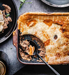 Etli ve Biralı Turta