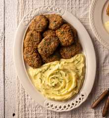 Kadınbudu Köfte ve Patates Püresi