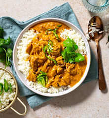 Kokoscurry mit Huhn und Karfiolreis (Low Carb)