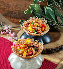 Spiralized Yam Nest with Stir Fried Chicken & Cashew Nut Fillings