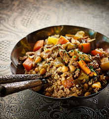 Кускус с агнешко и зеленчуци