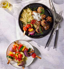 Hackbällchen mit Gemüsespießen