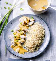 Kurczak z kremowym sosem z warzywami