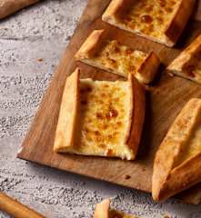 Kaşarlı Pide