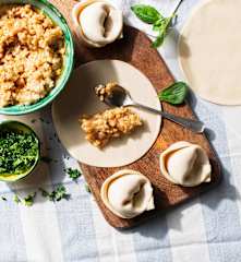 Empanadas argentinas de cebolla y queso