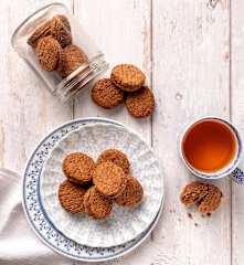 Romany creams