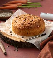 Pane alle zucchine e carote con semi