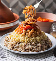 Arroz con lentejas, pasta y garbanzos