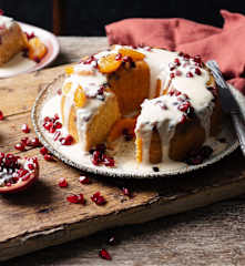 Steamed orange and pomegranate sponge