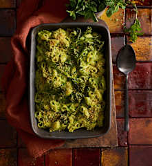 Massa cremosa de legumes de outono com bacalhau