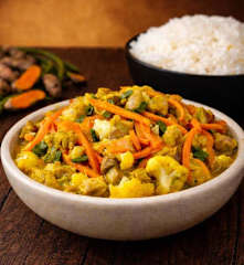 Ayam Goreng Kunyit (Stir Fried Chicken with Turmeric)