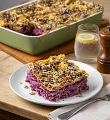 Rotkrautlasagne mit Tofu-Béchamelsauce (vegan)