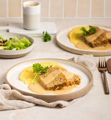 Pieczeń mielona z Varomy z purée ziemniaczanym i sosem