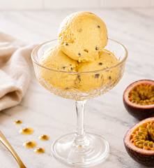 Sorvete proteico de frutas amarelas