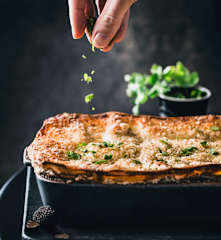 Lasagne blanche aux champignons, bœuf et truffe