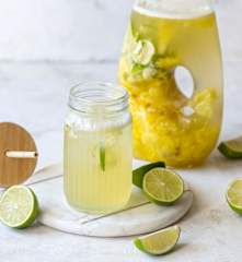 Lemoniada z krojonych limonek i ananasa (TM7, TM6, TM5)