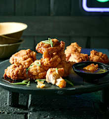 Karaage mit Teriyaki-Sauce (Frittiertes Hähnchen)