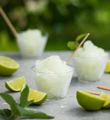 Granita limonkowa (Lime snow cones)