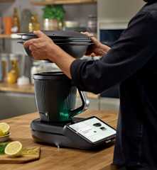 Arroz de frango e queques de maçã