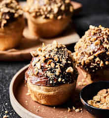 Cruffin met Chocolade en Praliné