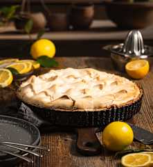 Tarta cytrynowa z pianą z białek