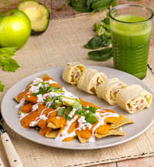 Chilaquiles con Omelette