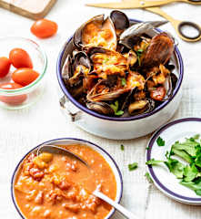 Mosselen in kruidige tomatensaus