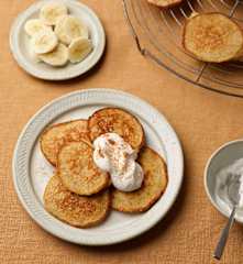 Baby-friendly Banana Pancakes with Cinnamon Yoghurt