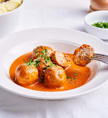 Balletjes in Tomatensaus op grootmoeders wijze