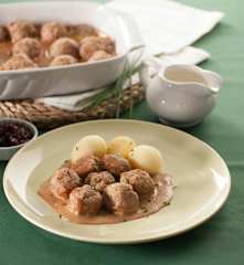 Albóndigas en salsa de nata