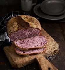 Pão de batata-doce roxa