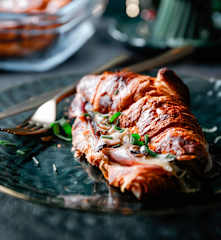 Croissant au jambon et St Nectaire